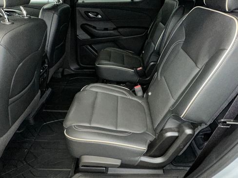 Certified 2022 Chevrolet Traverse Premier w/ LPO, Floor Liner Package image 21