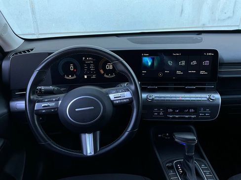 Used 2025 Hyundai Kona SEL image 14