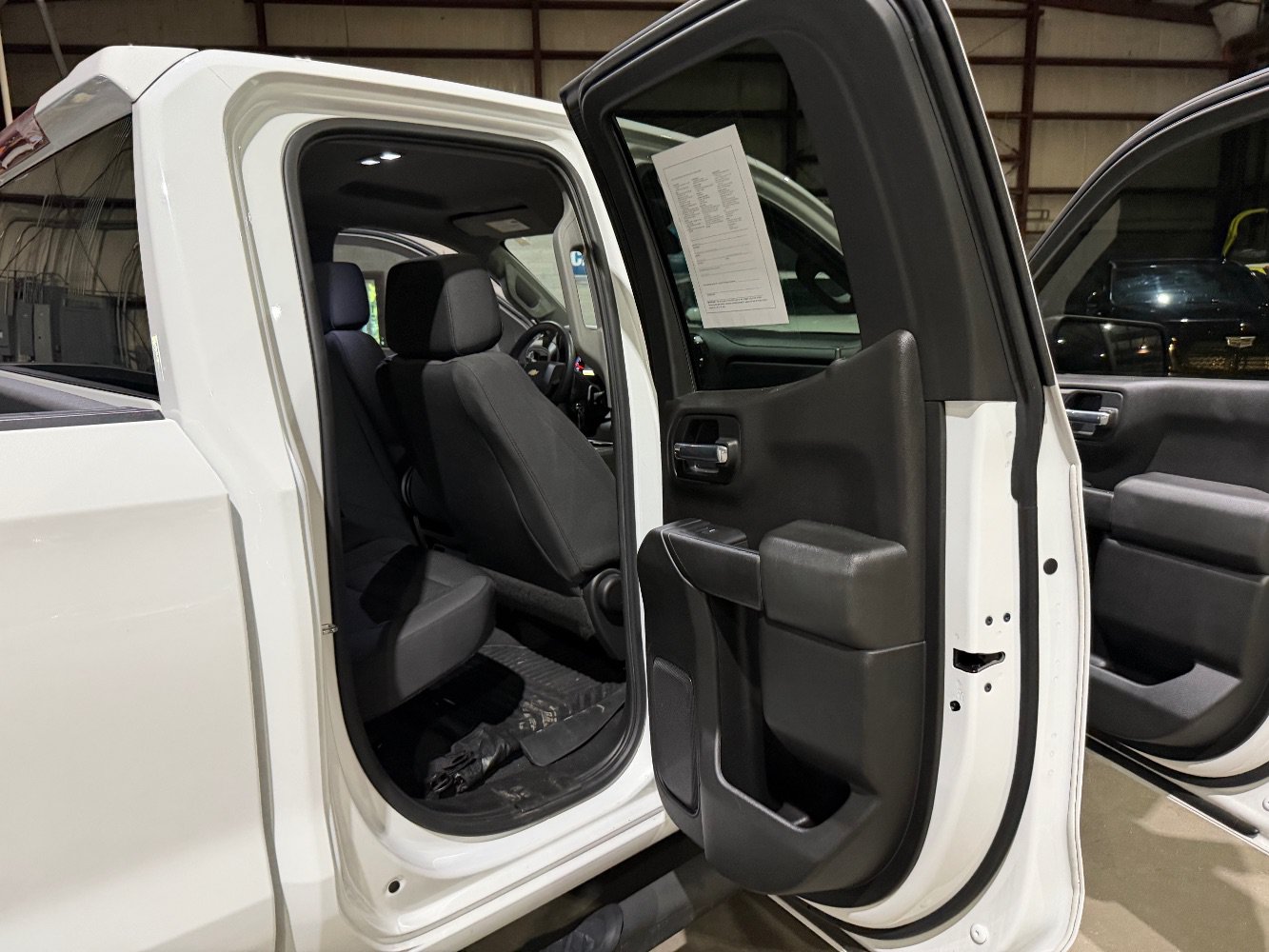 Used 2020 Chevrolet Silverado 1500 Custom w/ Custom Value Package AWD/4WD image 21