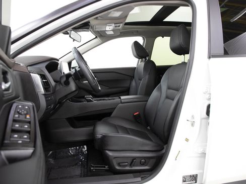 Used 2023 Nissan Rogue SV w/ SV Premium B Package AWD/4WD image 23