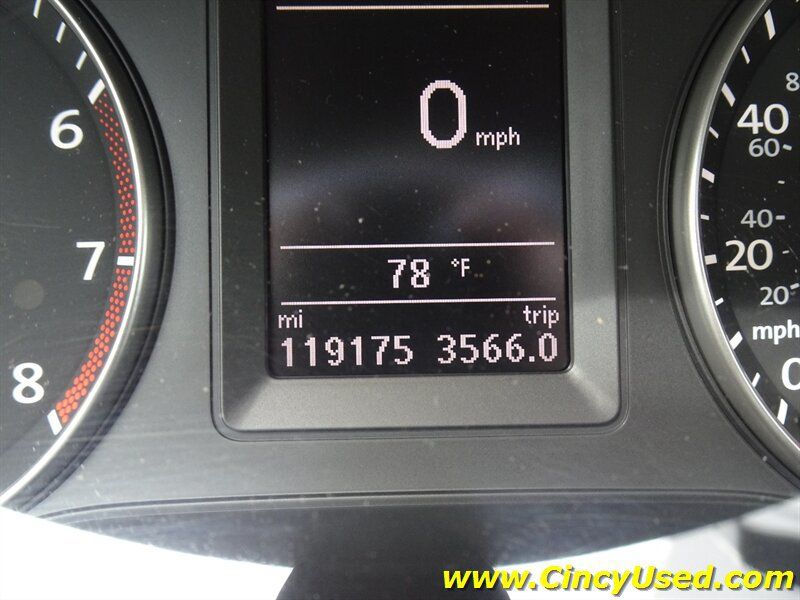 Used 2014 Volkswagen Jetta GLI Edition 30 FWD image 25