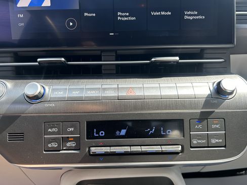 Used 2025 Hyundai Kona SEL AWD/4WD image 20