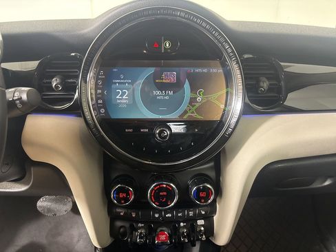 Used 2023 MINI Cooper S w/ Signature Upholstery Package image 15