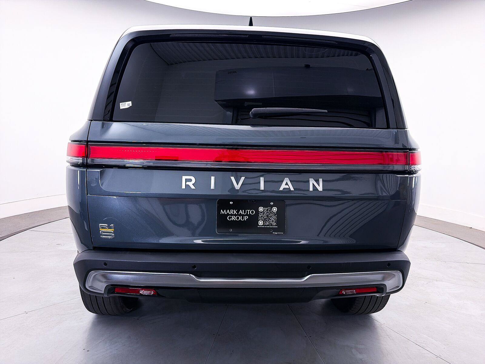 Used 2022 Rivian R1S Launch Edition Quad AWD/4WD image 17