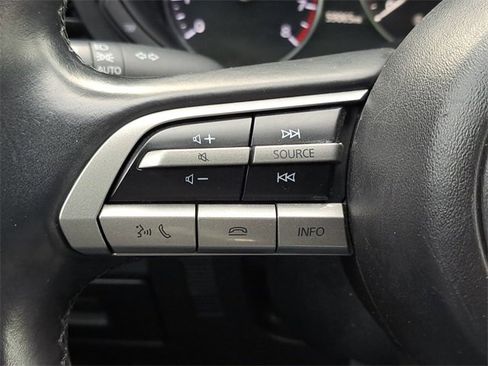 Used 2023 MAZDA MAZDA3 s image 20