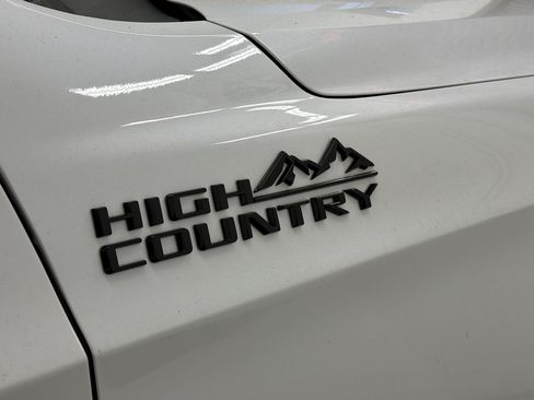 Used 2023 Chevrolet Tahoe High Country AWD/4WD image 38