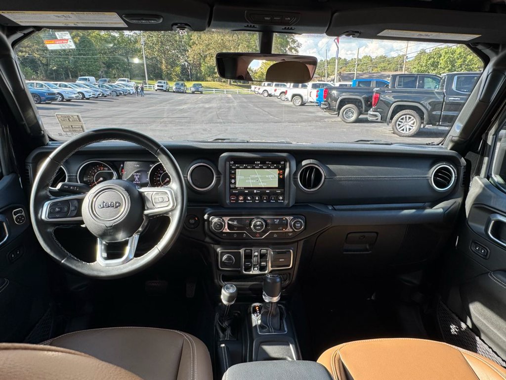 Used 2022 Jeep Wrangler Unlimited Sahara AWD/4WD image 21