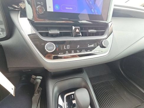 Used 2024 Toyota Corolla LE FWD image 23