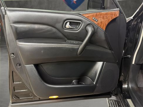 Used 2019 INFINITI QX80 Luxe RWD image 37