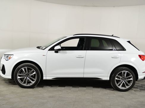 Used 2022 Audi Q3 2.0T Premium Plus w/ Premium Plus Package image 2