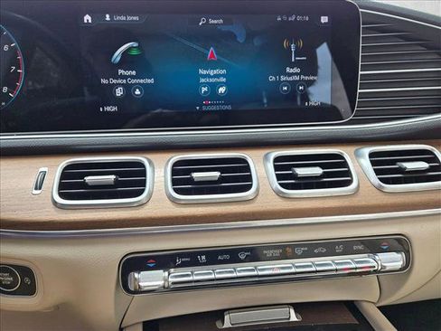 Used 2021 Mercedes-Benz GLE 350 4MATIC image 11