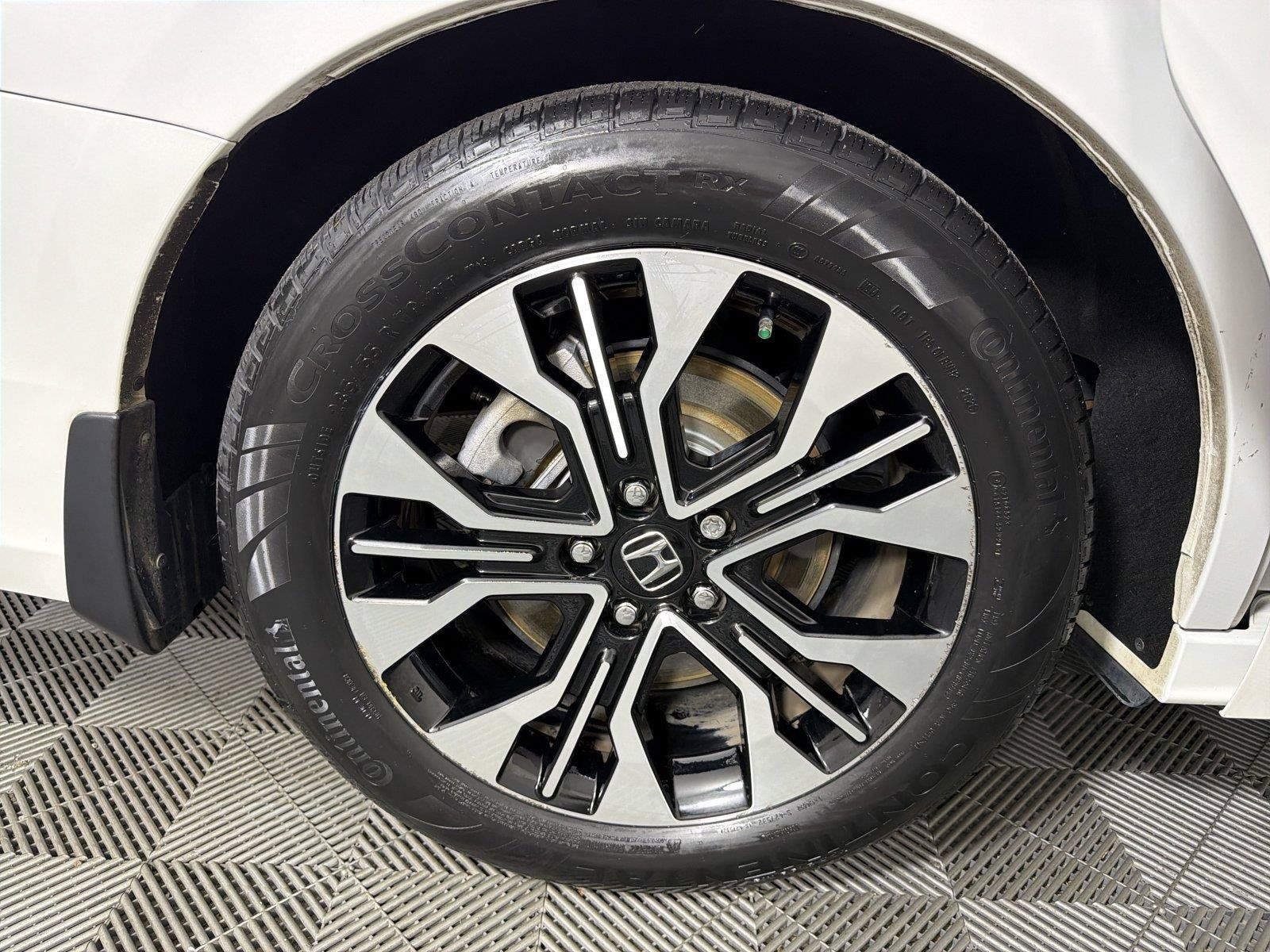 Used 2025 Honda Odyssey Elite image 19