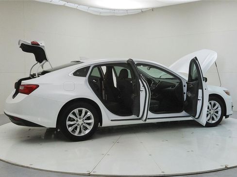 Used 2023 Chevrolet Malibu LT image 12