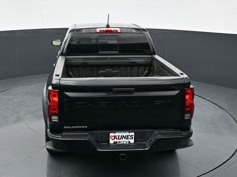 Used 2025 Chevrolet Colorado Trail Boss AWD/4WD image 18