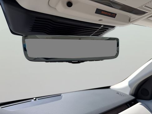 Certified 2025 Land Rover Discovery Sport S AWD/4WD image 29