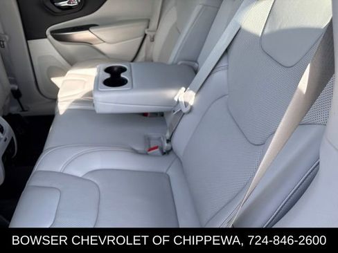 Used 2021 Jeep Cherokee Latitude Lux w/ Comfort/Convenience Group AWD/4WD image 10