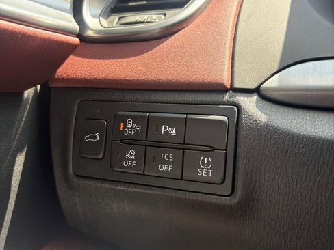 Used 2017 MAZDA CX-9 Signature AWD/4WD image 25