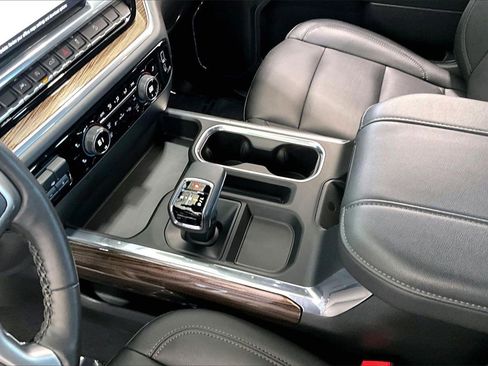 Used 2024 Chevrolet Silverado 1500 RST image 17