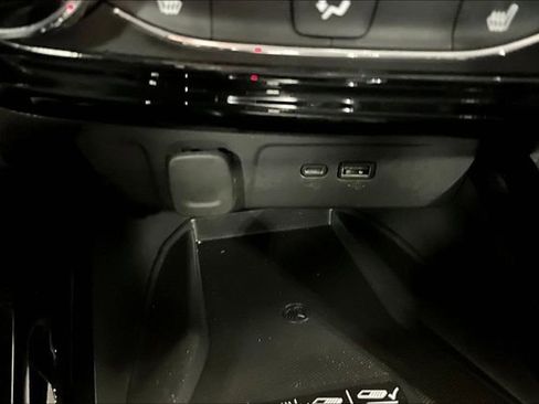 Certified 2025 Chevrolet Trax ACTIV w/ Sunroof Package FWD image 15