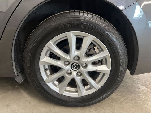 Used 2018 MAZDA MAZDA3 Sport w/ Preferred Equipment Package image 36