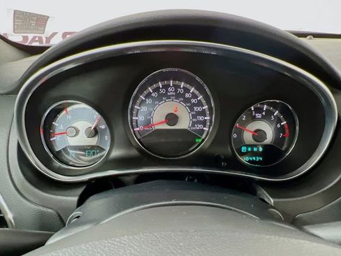 Used 2013 Chrysler 200 Limited FWD image 14