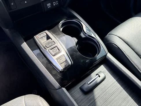 Used 2022 Honda Pilot Touring image 18