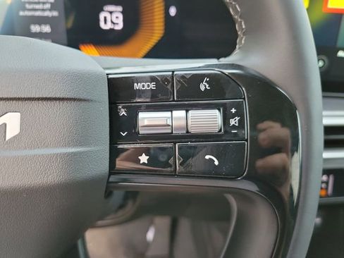 New 2026 Kia Sorento LX FWD image 28
