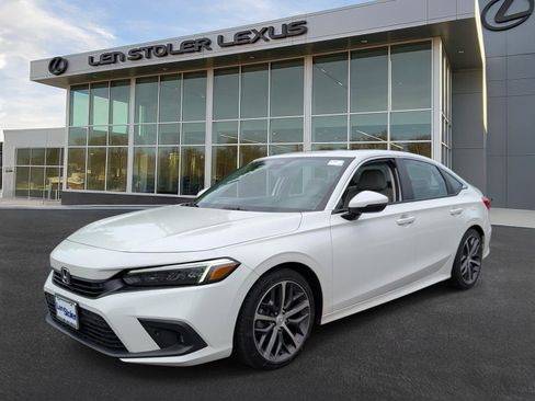 Used 2023 Honda Civic Touring image 7