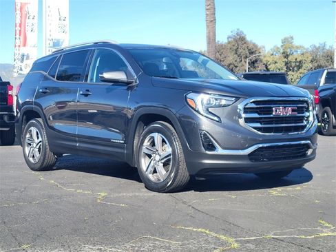 Used 2020 GMC Terrain SLT image 32