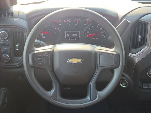 Used 2022 Chevrolet Silverado 1500 Custom AWD/4WD image 11