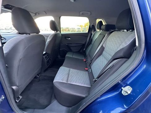 Used 2023 Nissan Rogue SV AWD/4WD image 26