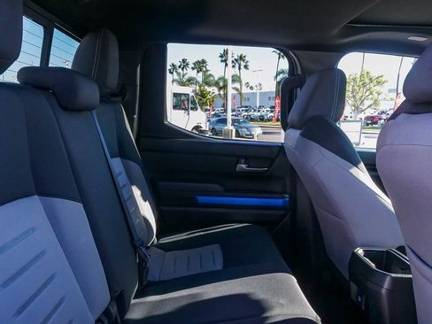 Used 2024 Toyota Tacoma TRD Off-Road image 15