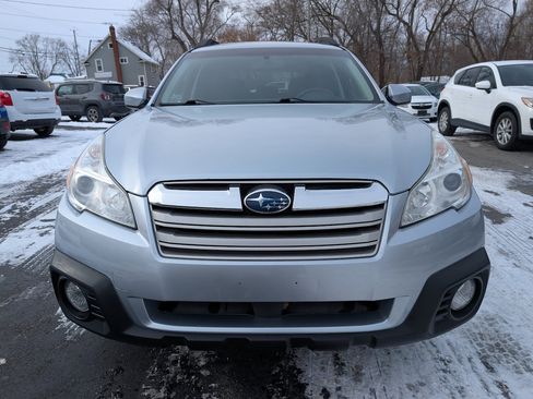 Used 2014 Subaru Outback 2.5i Premium image 2