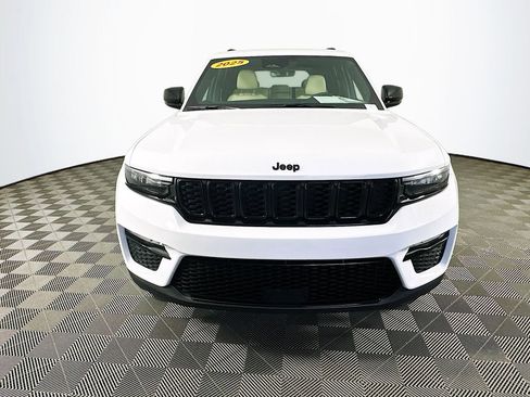 Certified 2025 Jeep Grand Cherokee Limited w/ Black Appearance Package AWD/4WD image 4