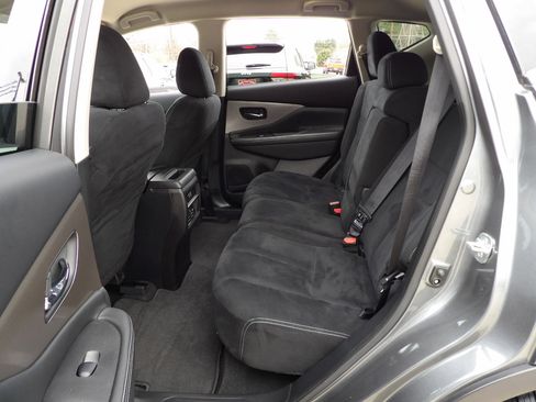 Used 2022 Nissan Murano S image 27