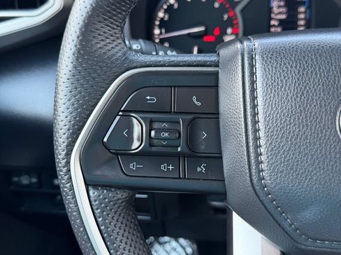 Used 2025 Toyota Tundra SR5 AWD/4WD image 27