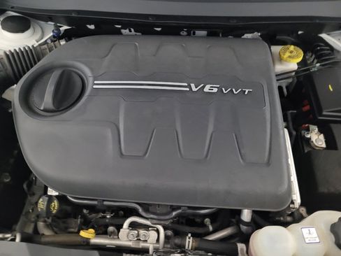 Used 2019 Jeep Cherokee Limited AWD/4WD image 30