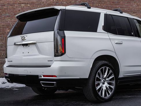 Used 2025 Cadillac Escalade Premium Luxury Platinum w/ LPO, Floor Liner Package image 12