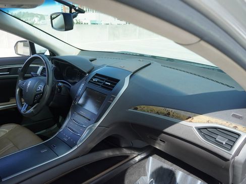 Used 2014 Lincoln MKZ Sedan 4D w/ Equipment Group 102A Reserve image 7