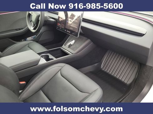 Used 2025 Tesla Model 3 image 30