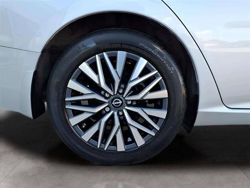 Used 2023 Nissan Altima 2.5 SV image 19