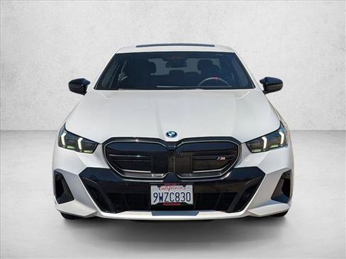 Used 2025 BMW i5 M60 w/ Premium Package AWD/4WD image 2