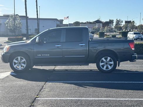 Used 2012 Nissan Titan SL w/ SL Technology Pkg image 8