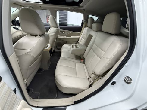Used 2017 Nissan Murano Platinum image 23