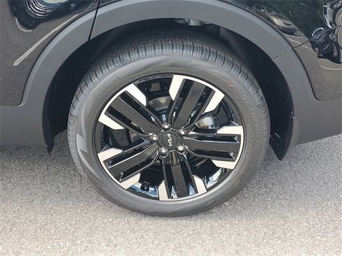 New 2025 Kia Telluride SX w/ SX Captain's Chair Package image 5