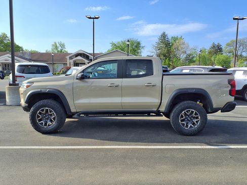Used 2023 Chevrolet Colorado ZR2 w/ ZR2 Convenience Package III AWD/4WD image 31