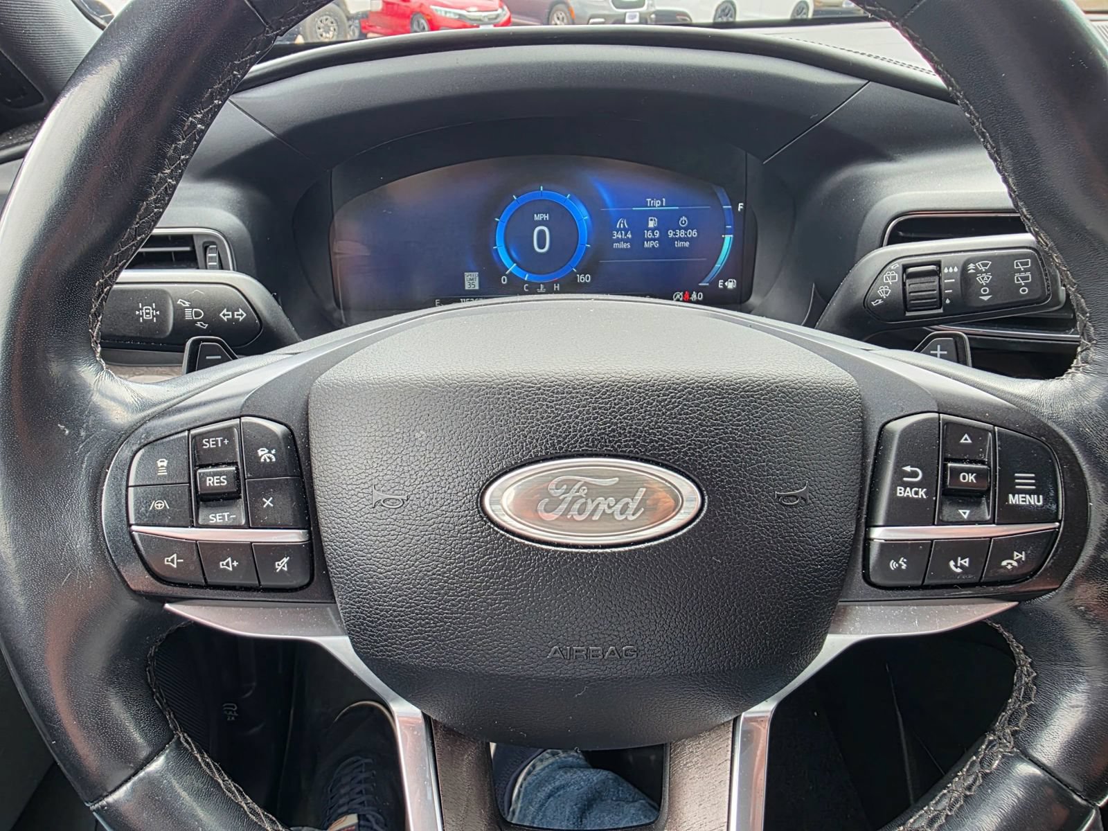 Used 2020 Ford Explorer Platinum w/ Premium Technology Package AWD/4WD image 19