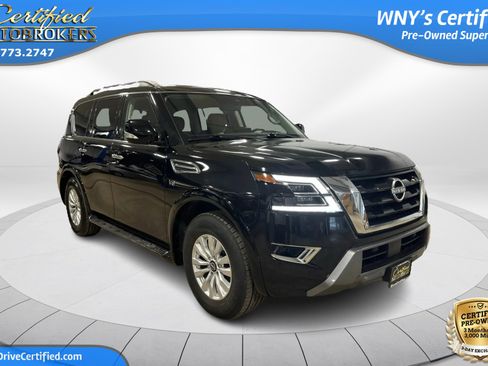 Used 2021 Nissan Armada SV image 3