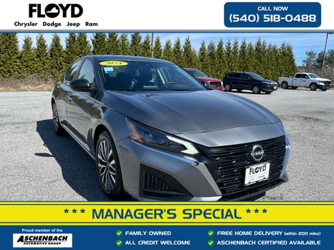 Used 2024 Nissan Altima 2.5 SV FWD image 1