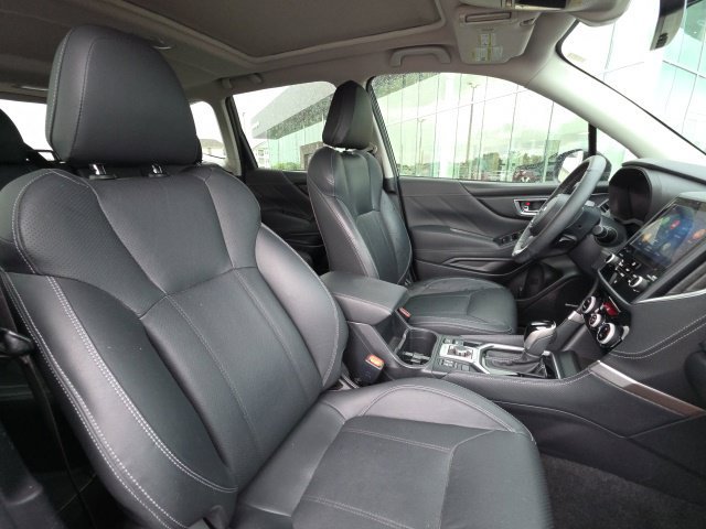 Used 2020 Subaru Forester Limited w/ Popular Package #3 AWD/4WD image 9
